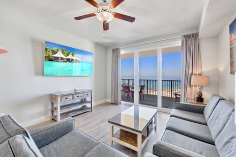 Living and Family Area with Beach and Ocean Views!