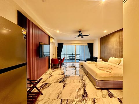 Studio standard No View | Down comforters, in-room safe, individually decorated