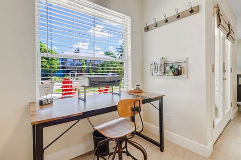 The work station includes everything you need!