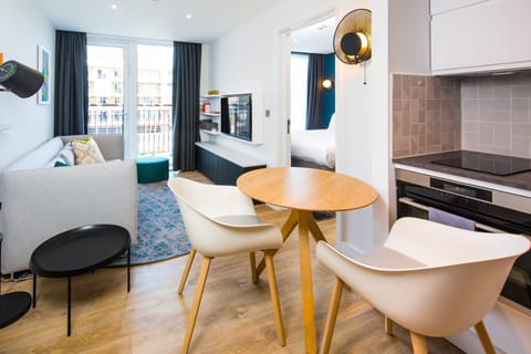 Individually decorated, individually furnished, desk, soundproofing