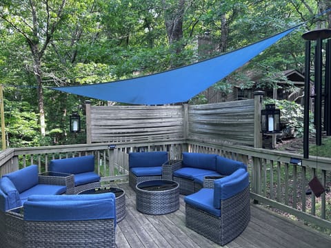 Oversized deck-grill, dining table, umbrella,  6 very comfortable lounge chairs