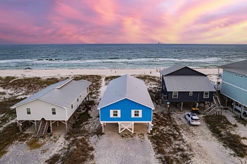 Beachfront - you deserve to be steps from the waves, easy access and peaceful moments taking it all in!