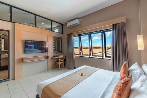 Master Suite | Premium bedding, minibar, in-room safe, desk