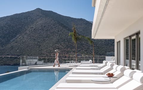 Gifted with gracious nature only a breath away from the sea. 