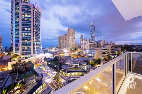 The picturesque city view with the ocean as the backdrop from the balcony😻
