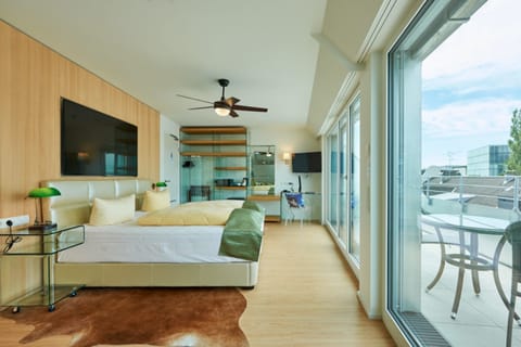 Premium Double Room, Balcony | In-room safe, desk, iron/ironing board, free WiFi