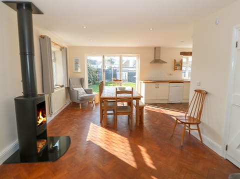 Cottage | Interior