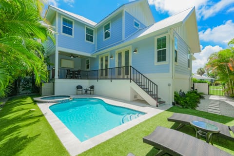 Private Pool and Hot Tub - Seahorse Cottage - AMI Locals