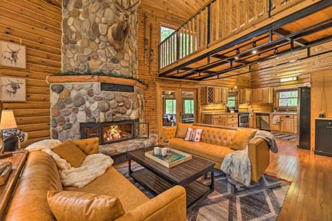 Rapid City Vacation Rental | 3BR | 2BA | 2,500 Sq Ft | 2 Stories