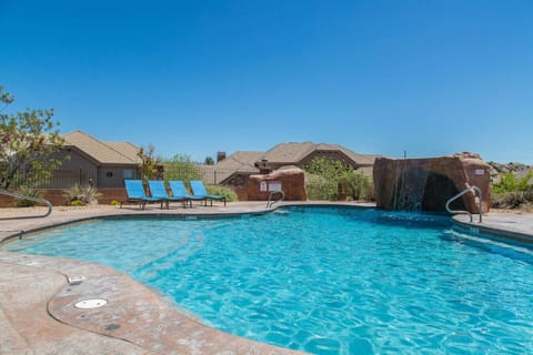 Coral Ridge community pool