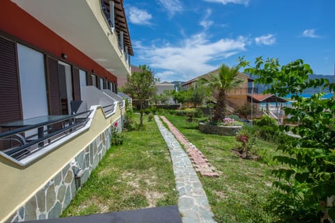 Spiros and Polyxeni Studio 2 Afionas Garden