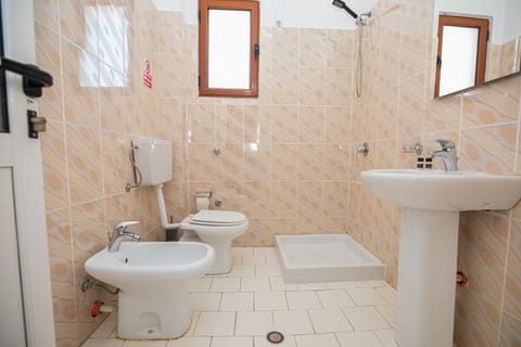Panoramic Double Room, Balcony | Bathroom | Shower, free toiletries, hair dryer, bidet