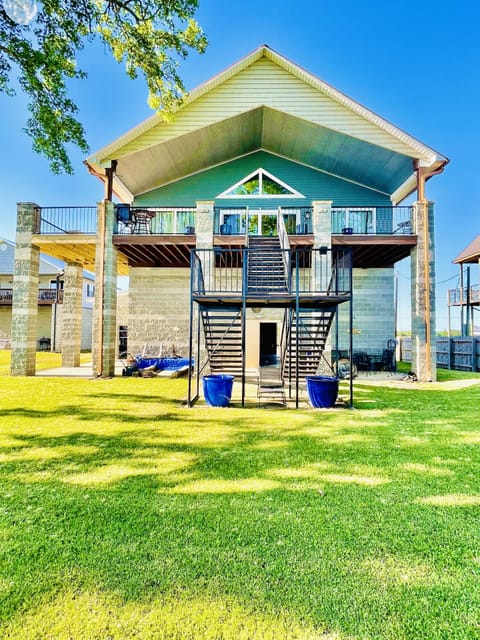 1964 Catfish Lane River Side