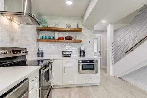 Ee6b77ce 0f17 4a1d 869c 1f278415bc7c