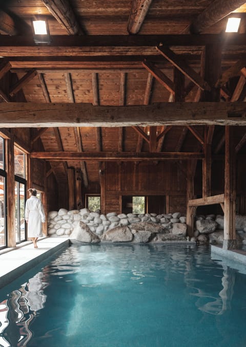 2 indoor pools, sun loungers