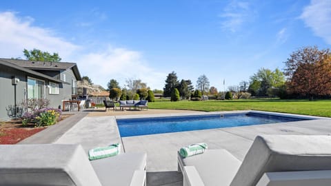 Pool is open April 1-November 1