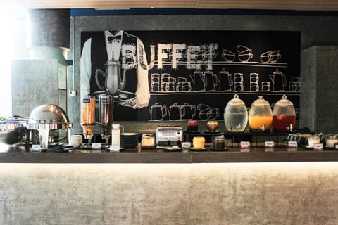 Daily buffet breakfast for a fee