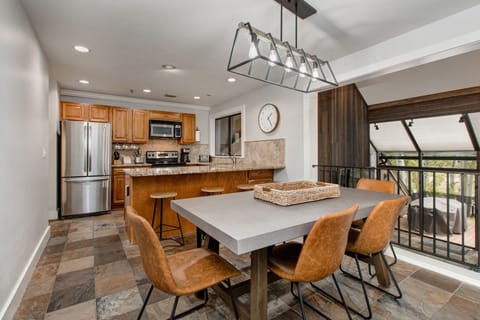 Main Level fully equipped kitchen and dining area