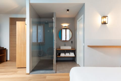 Panoramic Suite, 1 Bedroom, Terrace, Tower | Bathroom | Rainfall showerhead, hair dryer, bathrobes, bidet