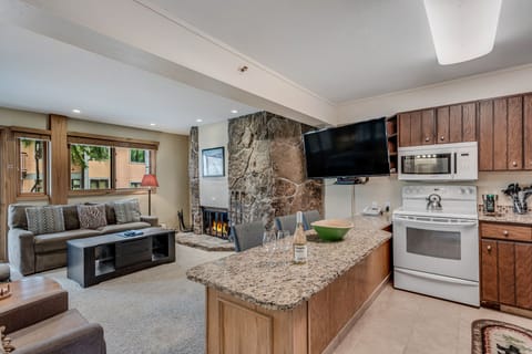 Full kitchen with counter seating