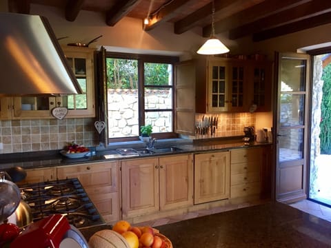 Luxury fully equipped kitchen