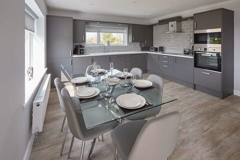 Badgers Cottage, Brotton - Host & Stay