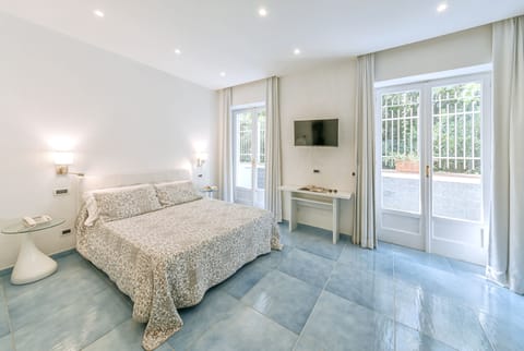 1 bedroom, minibar, in-room safe, desk