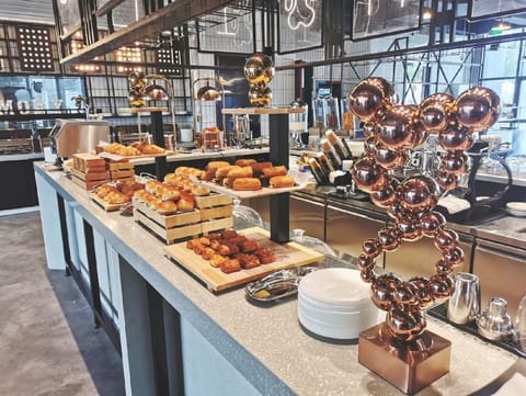 Daily buffet breakfast for a fee