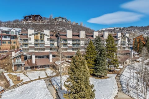 Ski Time Square Condominiums