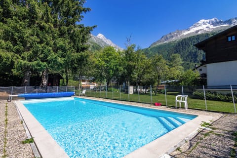Spacious pool in stunning setting