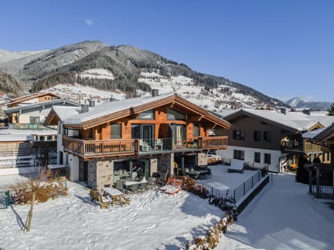 Holiday Home Exterior [winter]