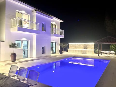 Villa by night