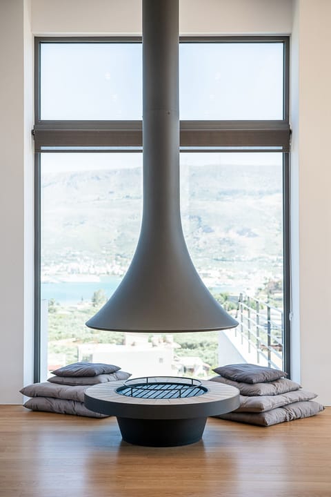 Luxury Penthouse | Living area | Fireplace