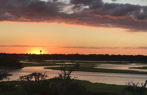 Sunset view from main deck, enjoy this every night of your stay!