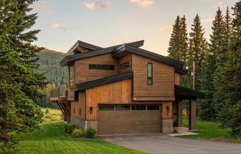 Welcome to this secluded 3 bedroom home!
