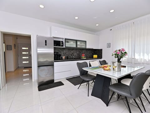 White, Number, Slope, Design