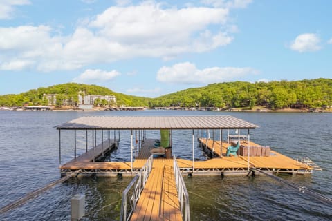 LAKEOZARKVACATION.COM