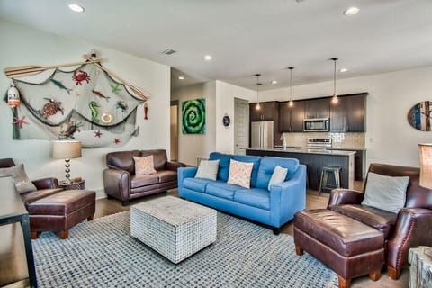 Livingroom with sleeper sofa (blue)