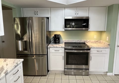 New Kitchen and appliances! 