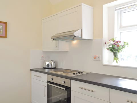 Kitchen | Easter Rattray Cottages: The Bothy - Easter Rattray Cottages, Blairgowrie