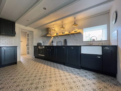 Kitchen | Lower Hilton Cottage, Culrain, Lairg