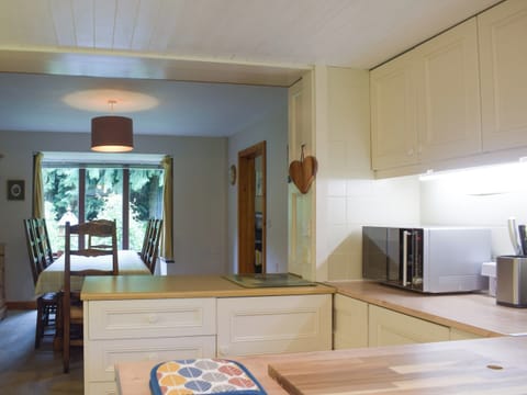 Kitchen | Kiliguni, Ross on Wye