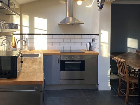 Kitchen | Southfield Art Studio, Braunston, near Daventry