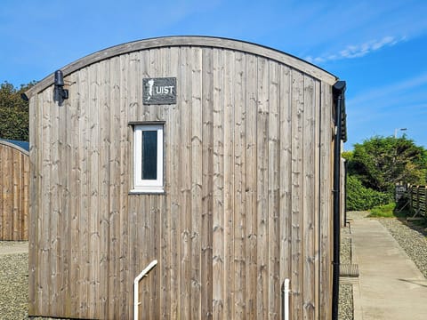 Exterior | Uist - Hebridean Holiday Huts, Stornoway
