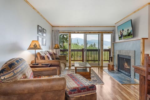 Amazing Family Room With Continental Divide and Lake Views