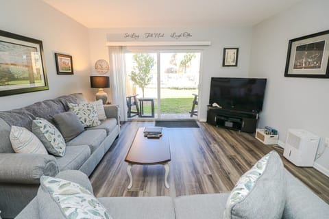 St. Augustine Beach Rentals Living Room