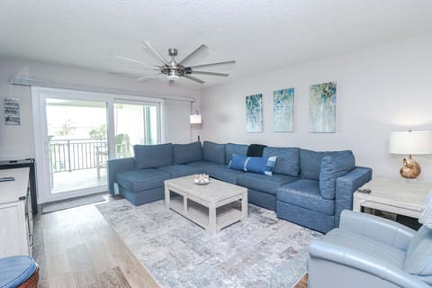 St. Augustine Beach Rentals Living Room
