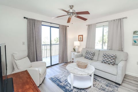 St. Augustine Beach Rentals Living Room