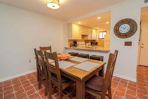 St. Augustine Beach Rentals Dining Room
