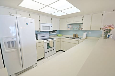 St. Augustine Ocean Front Rentals Kitchen